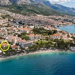 Beachfront Providenca With Free Parking Apartman *