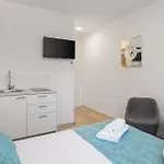 Beachfront Providenca With Free Parking * Makarska
