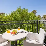 Beachfront Providenca With Free Parking Makarska