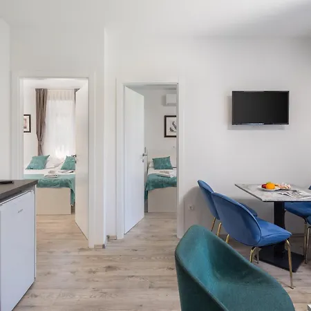 Beachfront Providenca With Free Parking Apartmán *