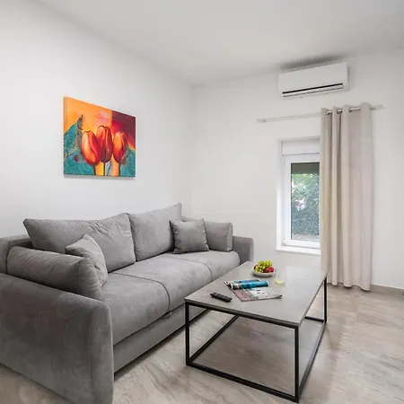 Apartmán Beachfront Providenca With Free Parking *