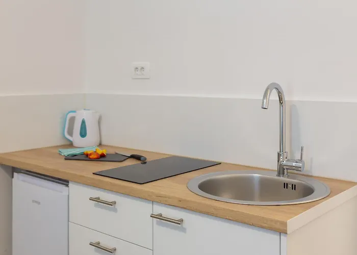 Beachfront Providenca With Free Parking *