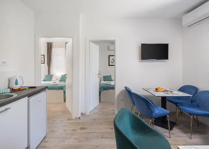 Beachfront Providenca With Free Parking Apartmán *