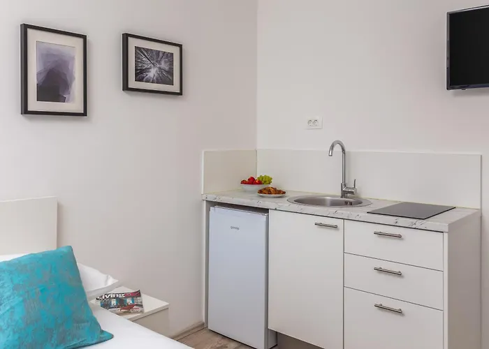 Beachfront Providenca With Free Parking *