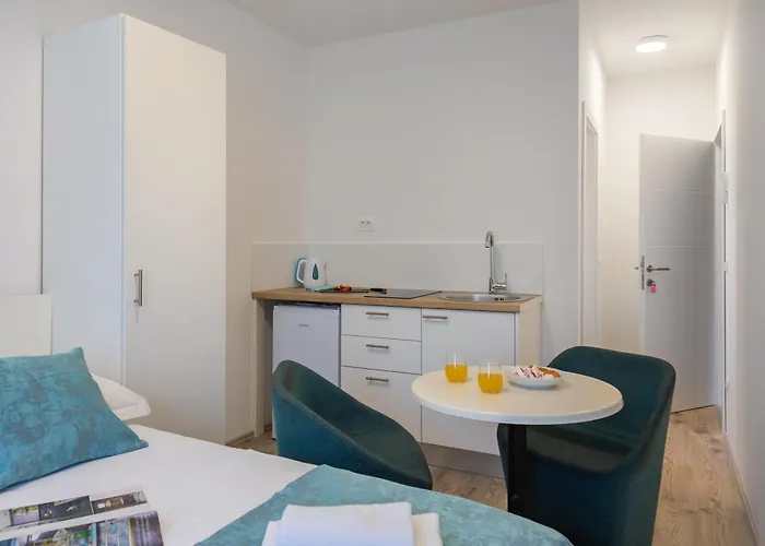 Daire Beachfront Providenca With Free Parking Makarska