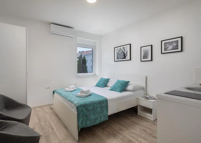 Beachfront Providenca With Free Parking Daire *