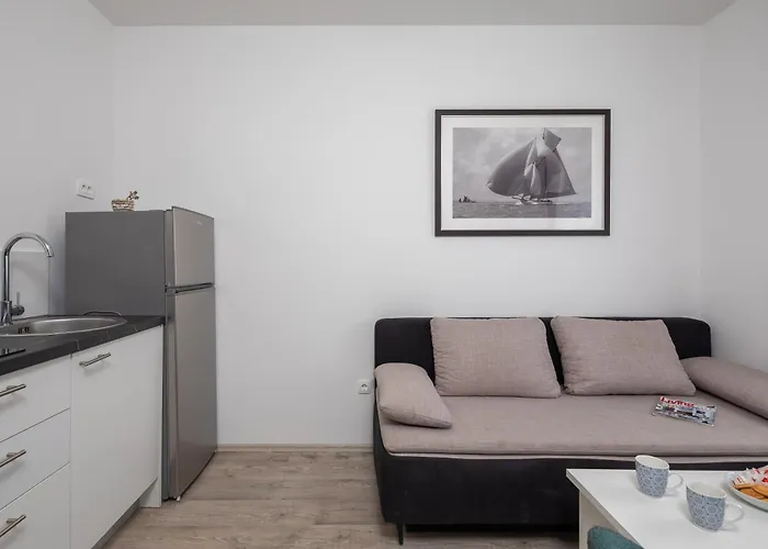 Beachfront Providenca With Free Parking Daire *