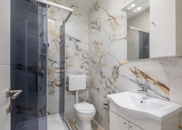 Beachfront Providenca With Free Parking Makarska