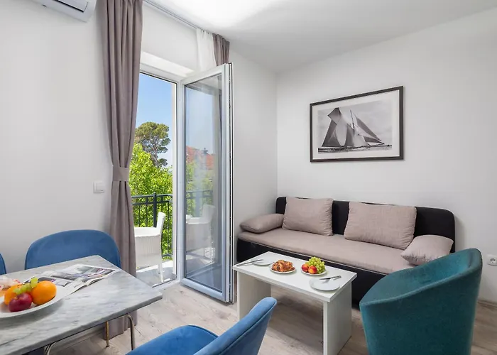 Beachfront Providenca With Free Parking Daire