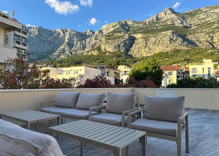 Daire Beachfront Providenca With Free Parking Makarska