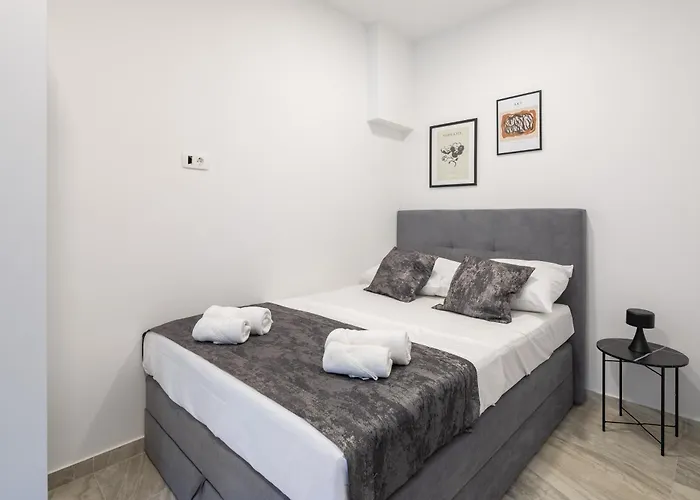 Beachfront Providenca With Free Parking Daire *