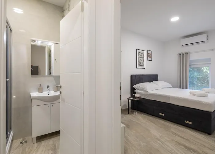 Beachfront Providenca With Free Parking Makarska