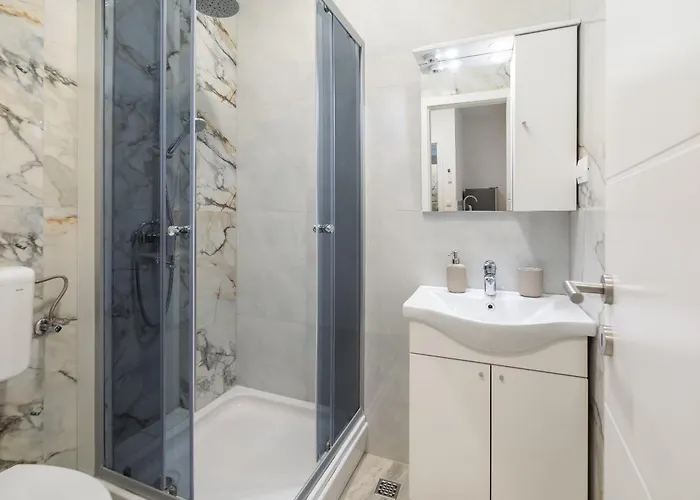 Lägenhet Beachfront Providenca With Free Parking Makarska