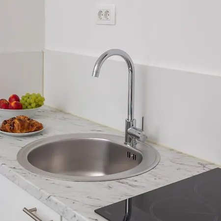 Beachfront Providenca With Free Parking * מאקרסקה