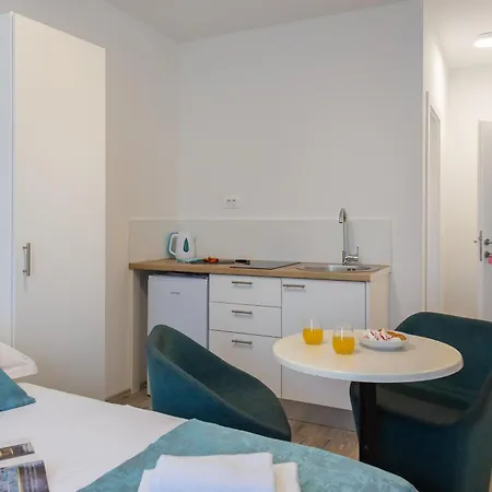 דירה Beachfront Providenca With Free Parking מאקרסקה