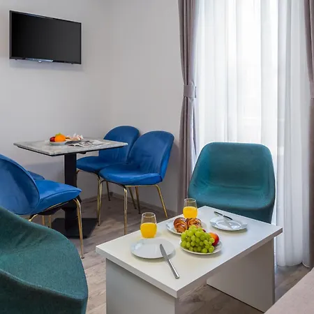 Beachfront Providenca With Free Parking * מאקרסקה