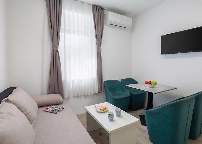 Beachfront Providenca With Free Parking Apartmán Makarská